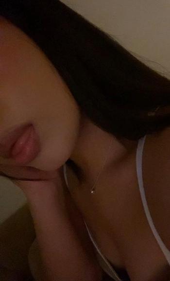 Eva , 33  female escort, Albany