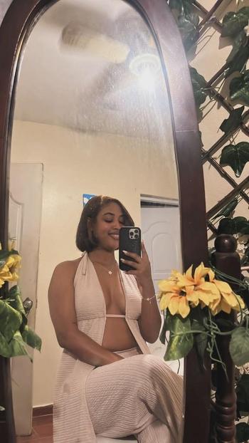 Jenifer, 20  female escort, Albany