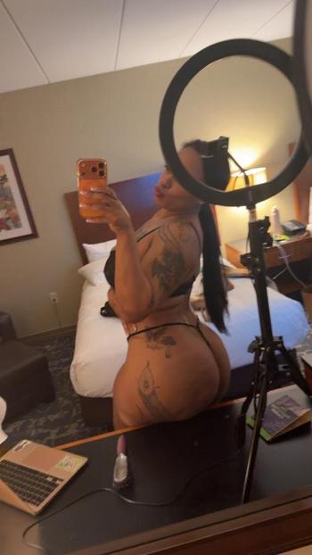 Mya, 26  female escort, Albany