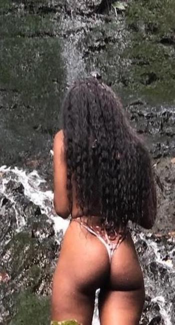 Slim Goddie, 34  female escort, Albany