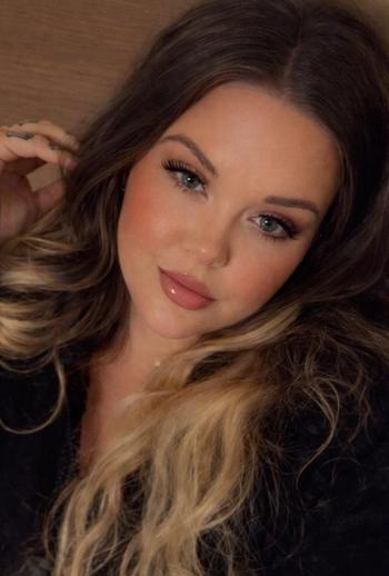 Sincere, 25  female escort, Albany