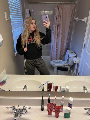 585-282-4857, 25  female escort, Albany
