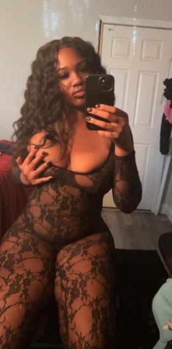 Kimberly, 20  female escort, Albany