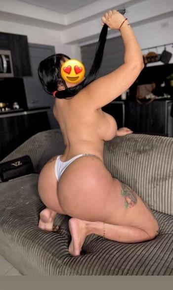 Rosa, 24  female escort, Albany