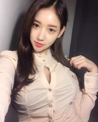 escort photo 1